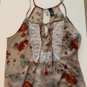 BKE Boutique Floral & Lace Blouse